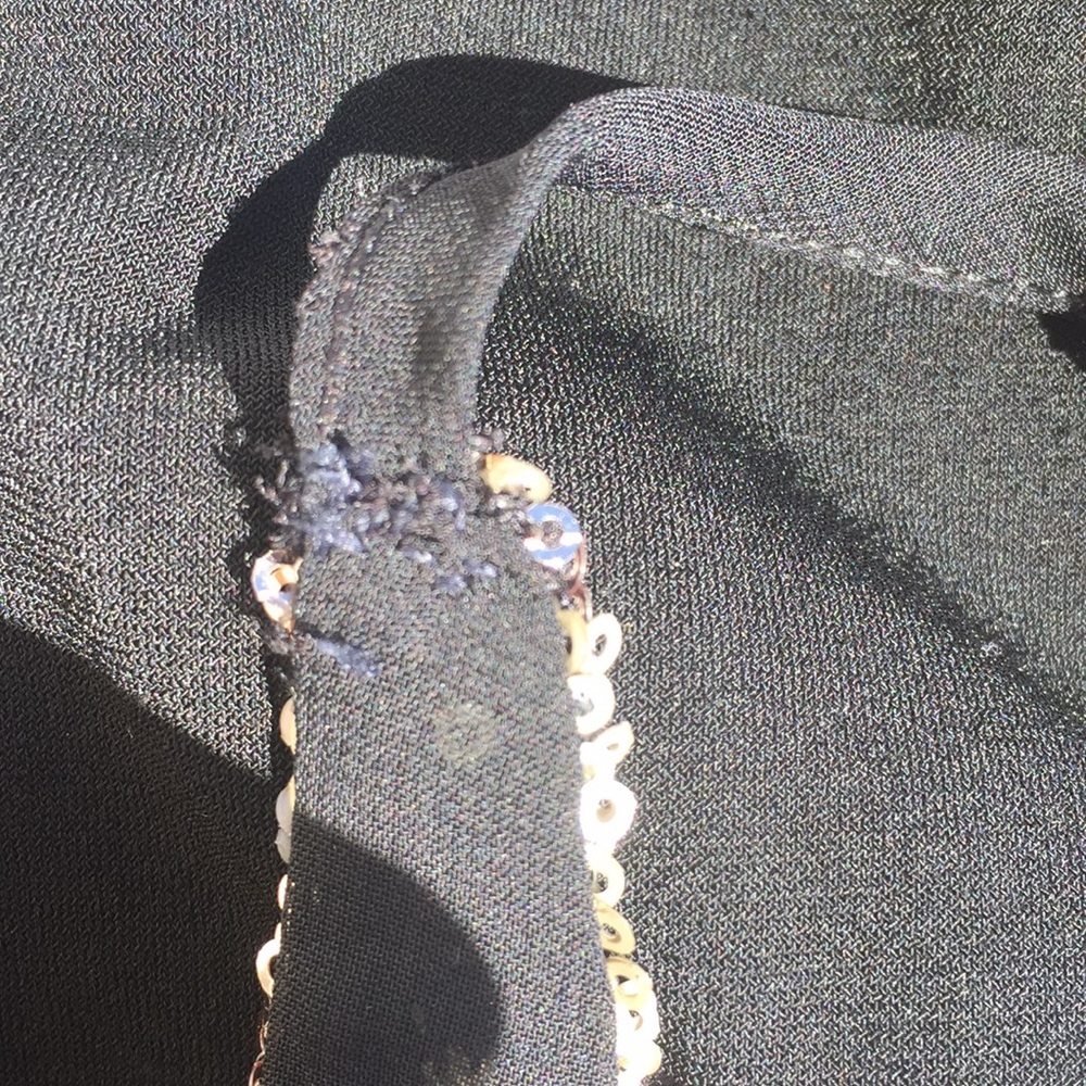 ☀️HP☀️ Le Chateau Gold Sequin Tank - Picture 5 of 5